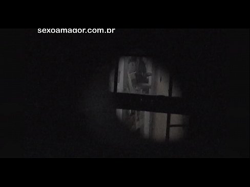 ❤️ Блонді таємно знімає на відео сусідський вуайерист, прихований за порожнистими цеглами Секс-відео на uk.redgast4asset.ru ❌